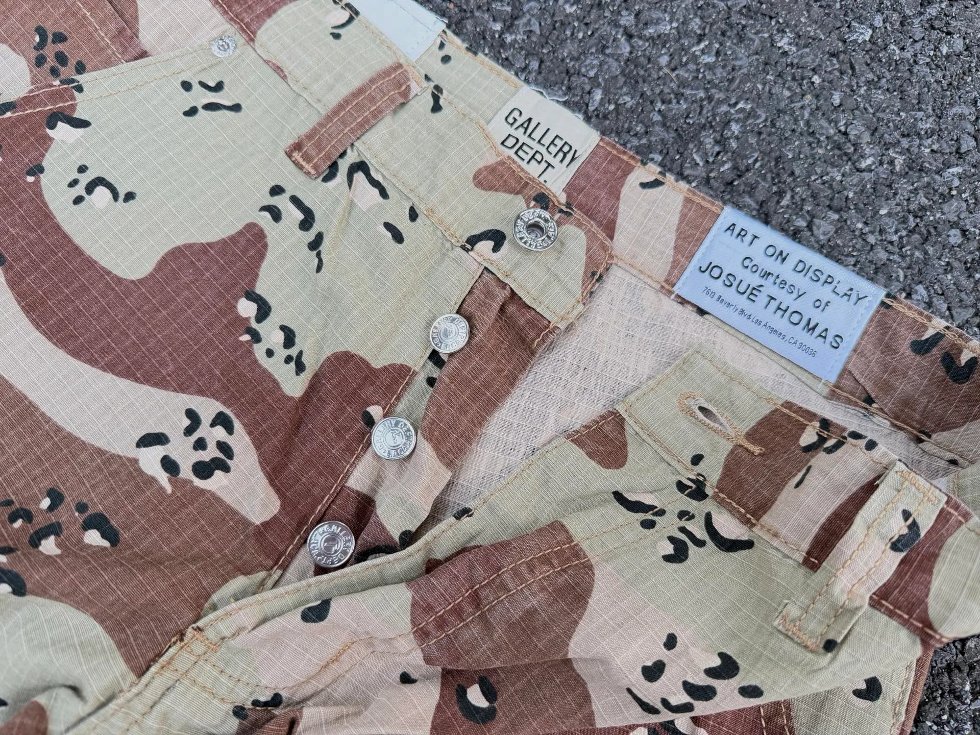 P250💰GA04 GALLERY DEPT. Desert camouflage spliced ​​overalls American high street loose multi-pocket micro-flare casual trousers Code number: 28 30 32 34 36
